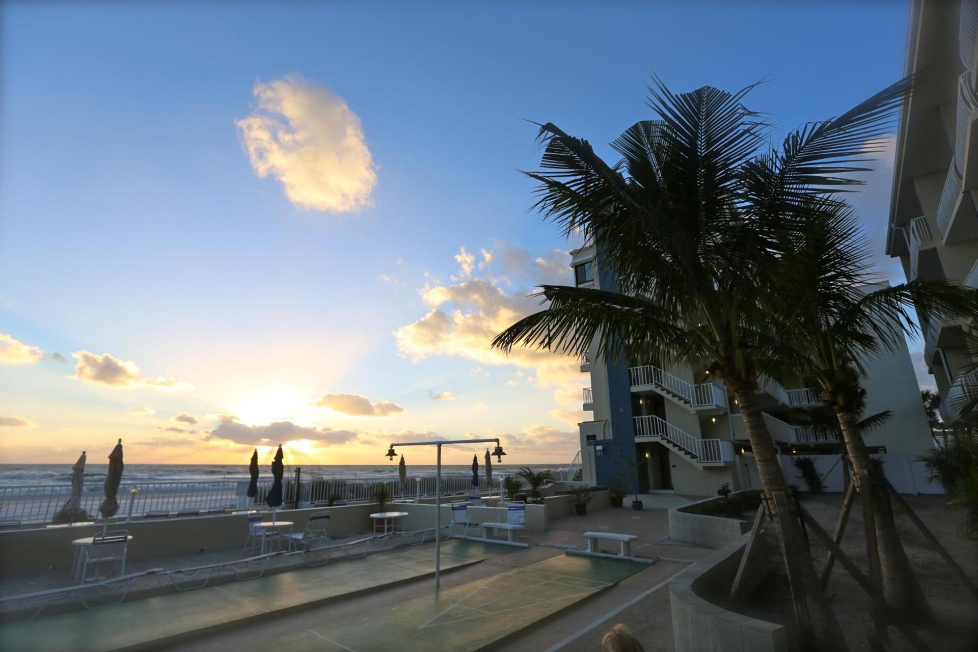 Shoreline Island Resort - Exclusively Adult photo 12