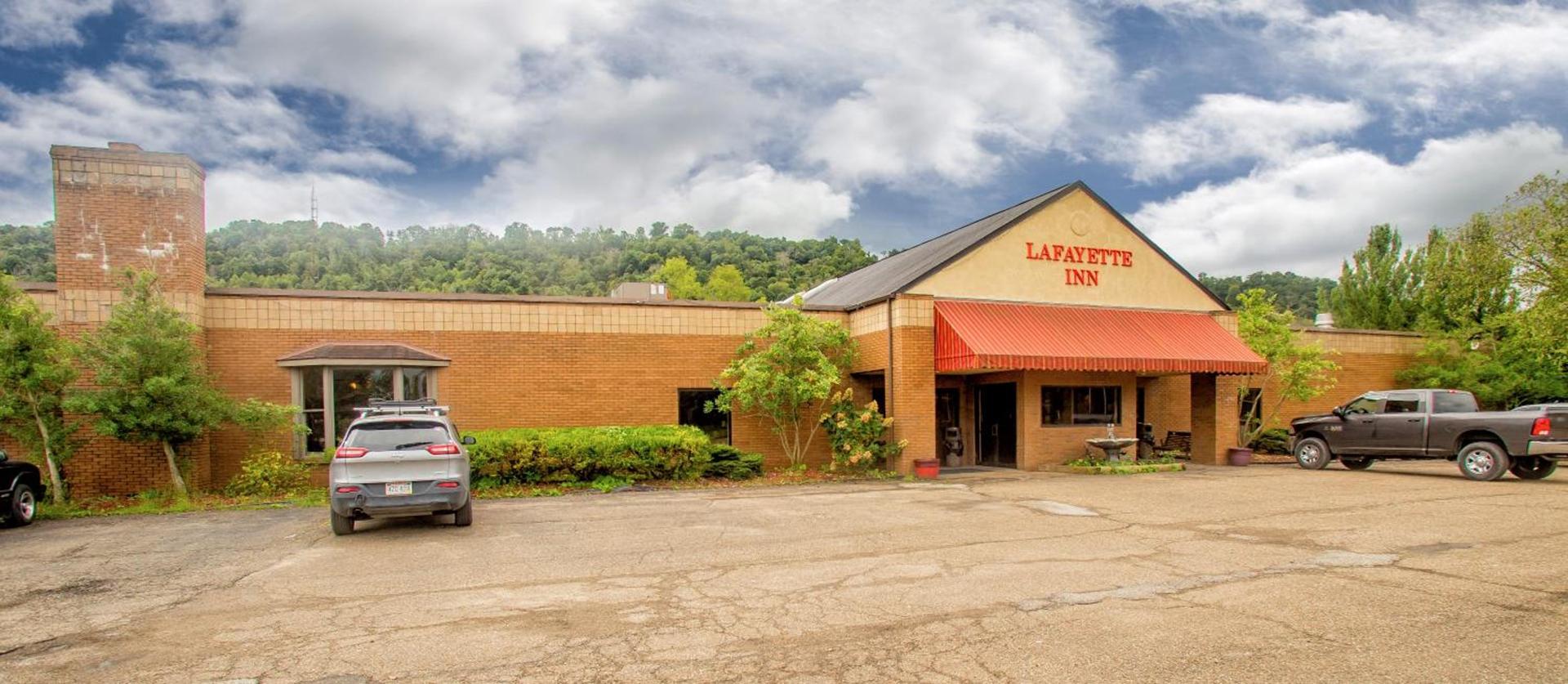 Lafayette Inn photo 8