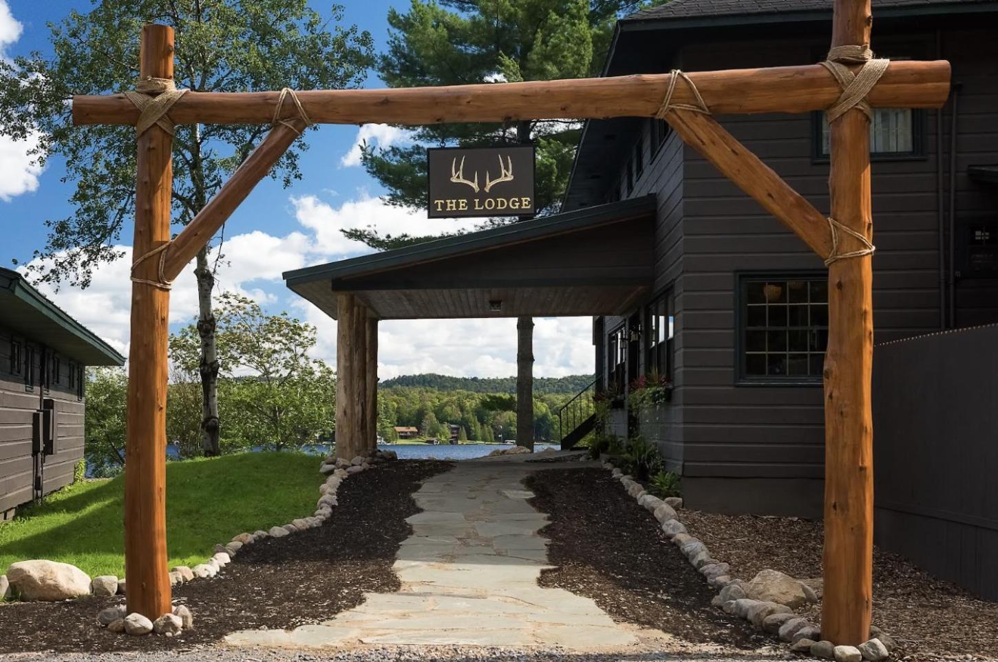 Great Pines — hotel in Old Forge