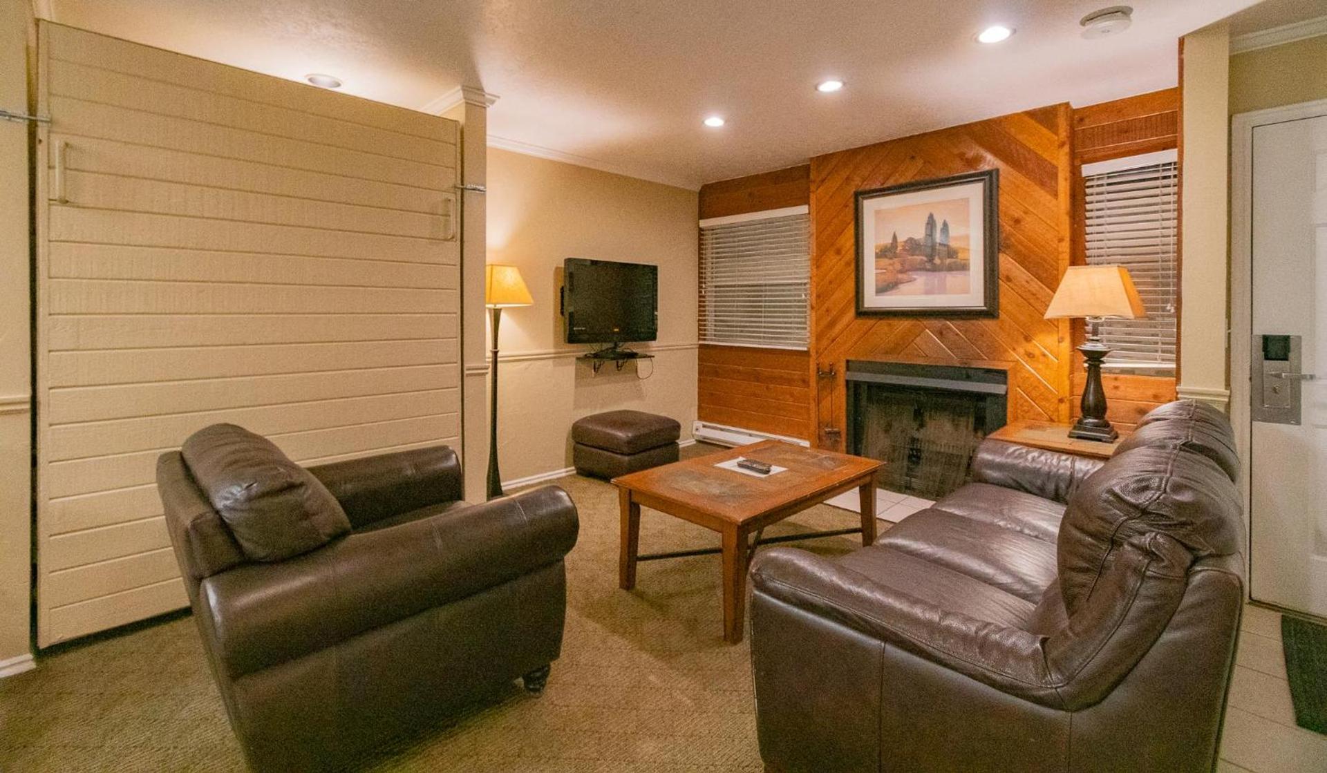 Multi Resorts at Lift Lodge photo 23
