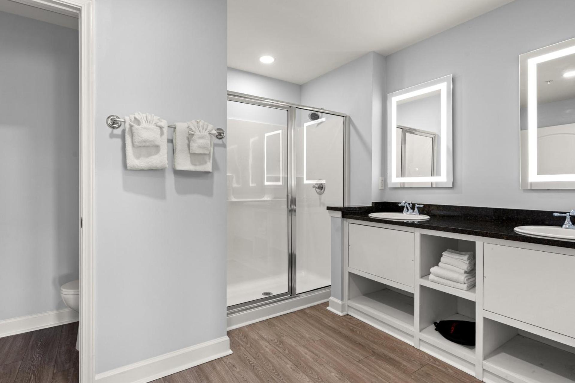 Ocean Escape Condos photo 54