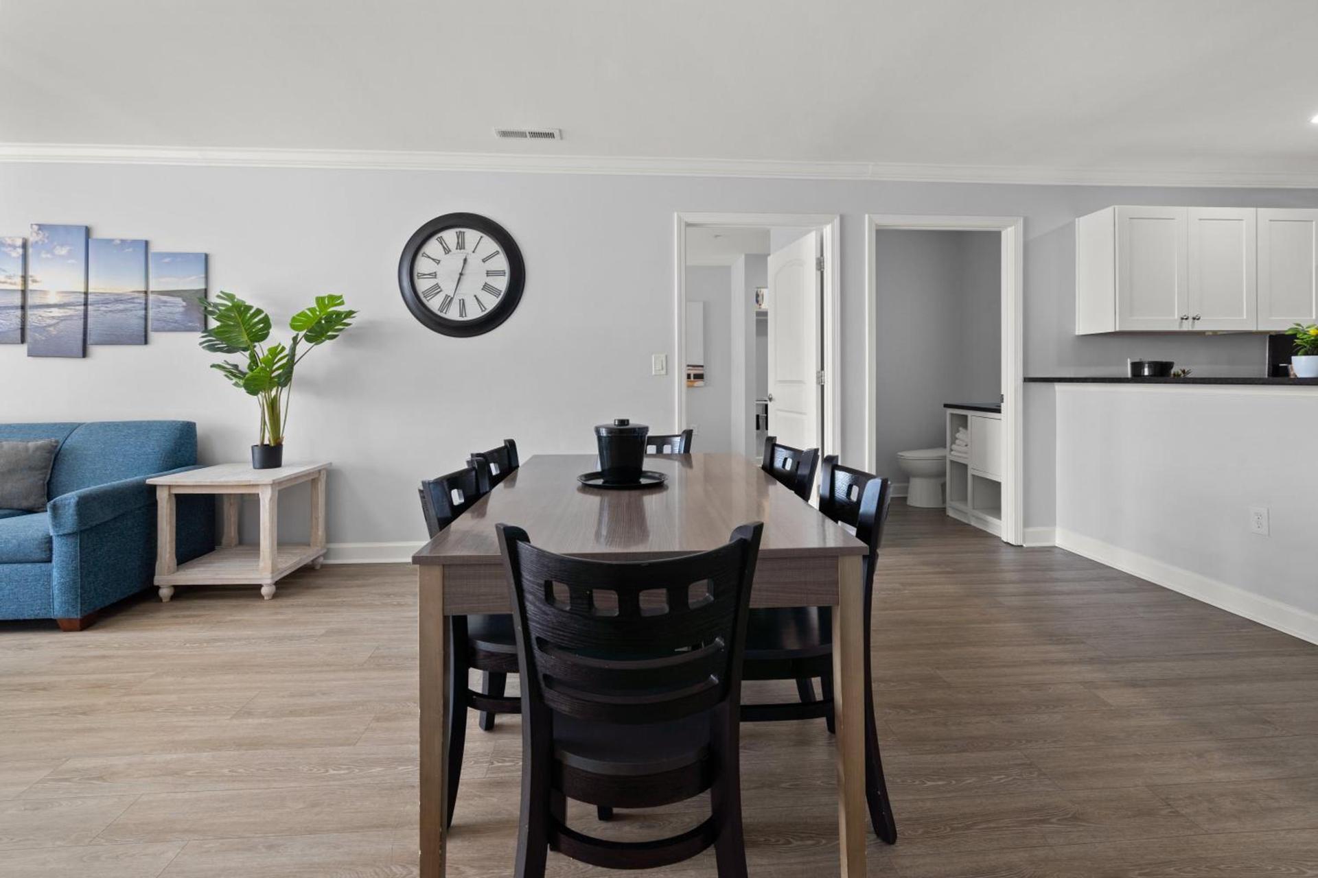 Ocean Escape Condos photo 51
