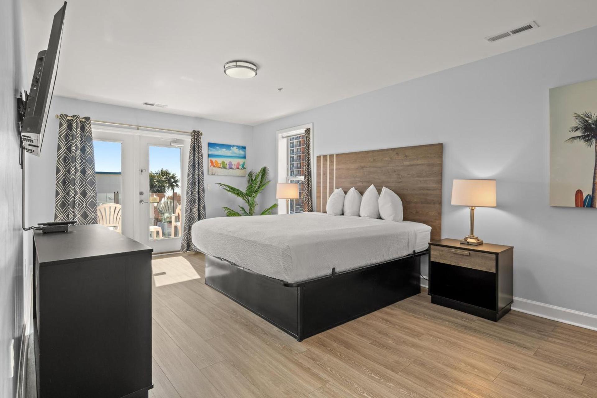 Ocean Escape Condos photo 93
