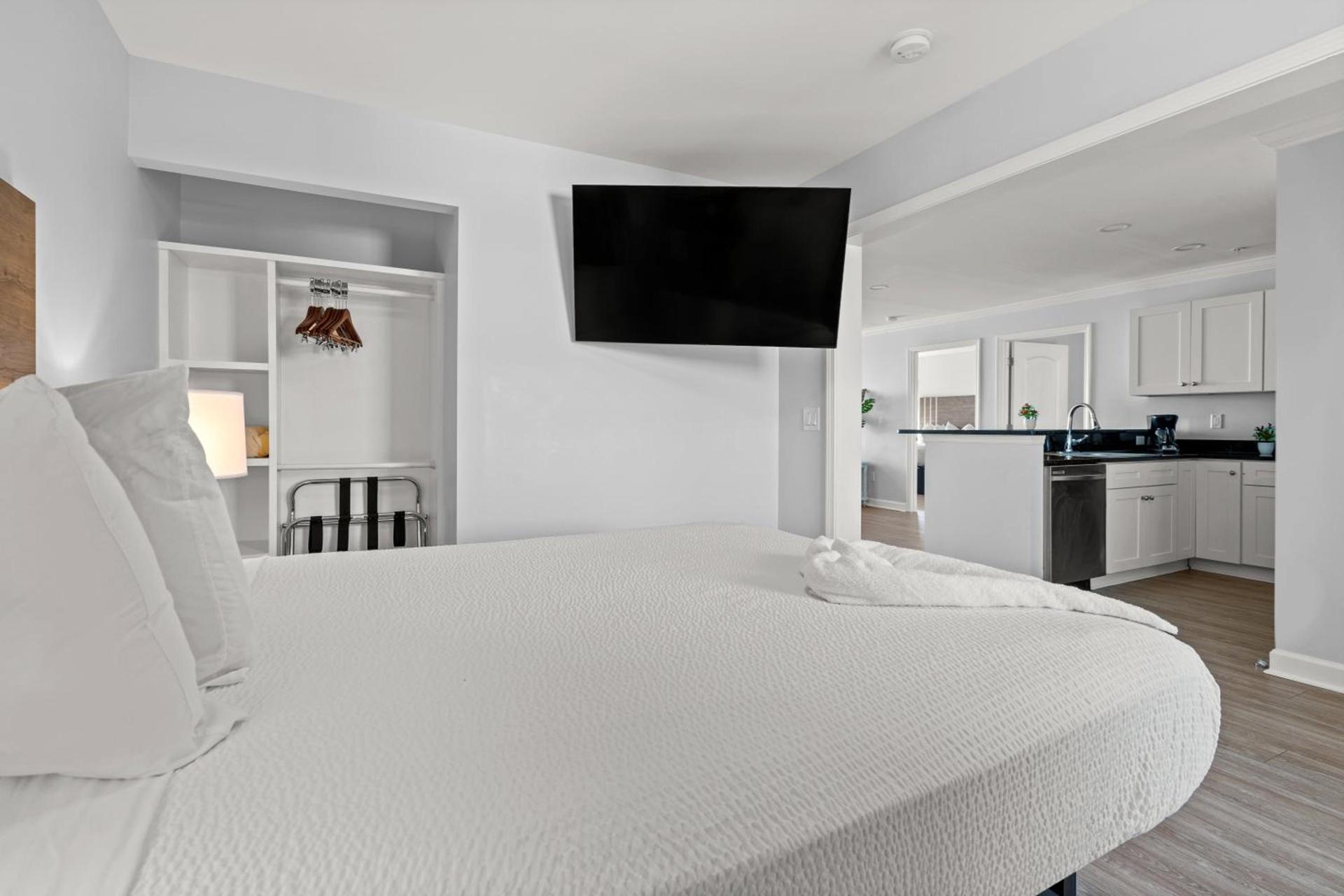Ocean Escape Condos photo 66