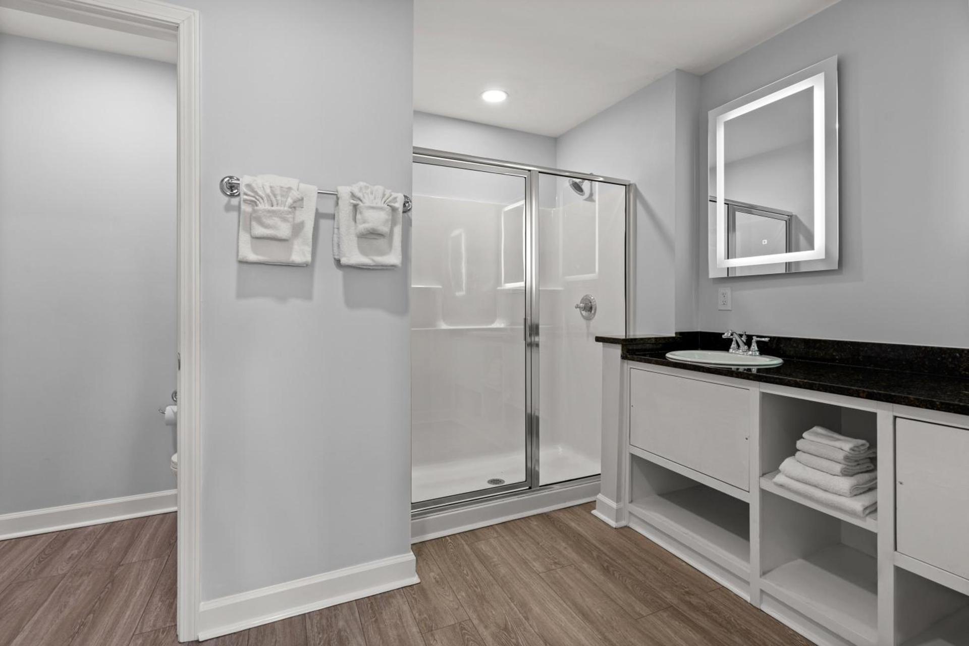 Ocean Escape Condos photo 67