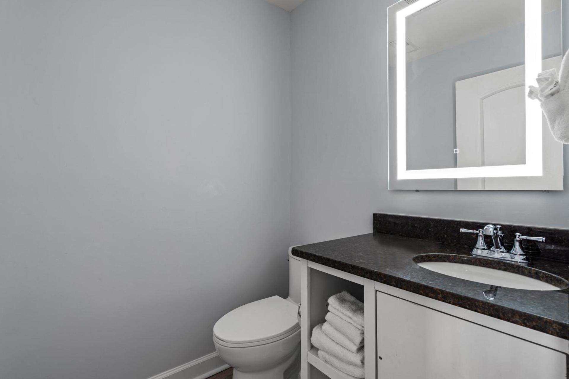 Ocean Escape Condos photo 65