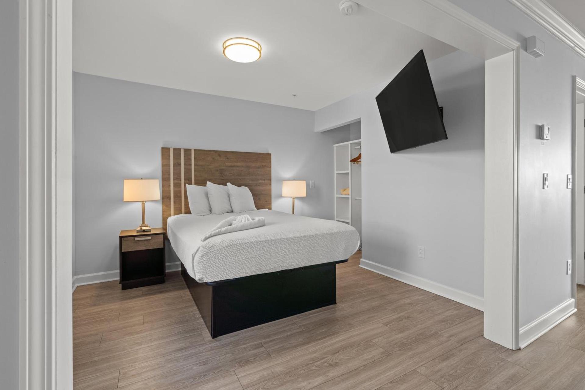Ocean Escape Condos photo 62