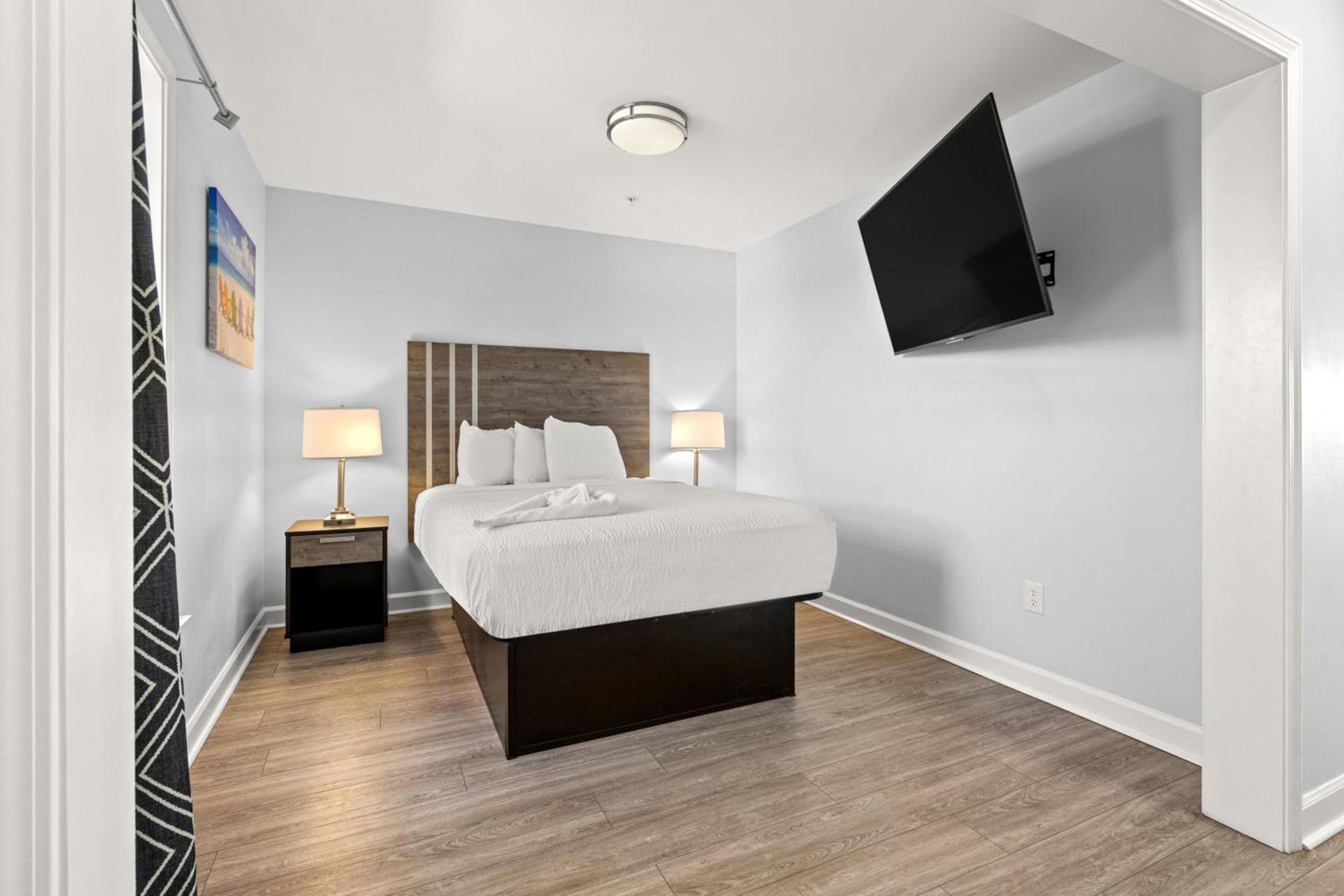 Ocean Escape Condos photo 28