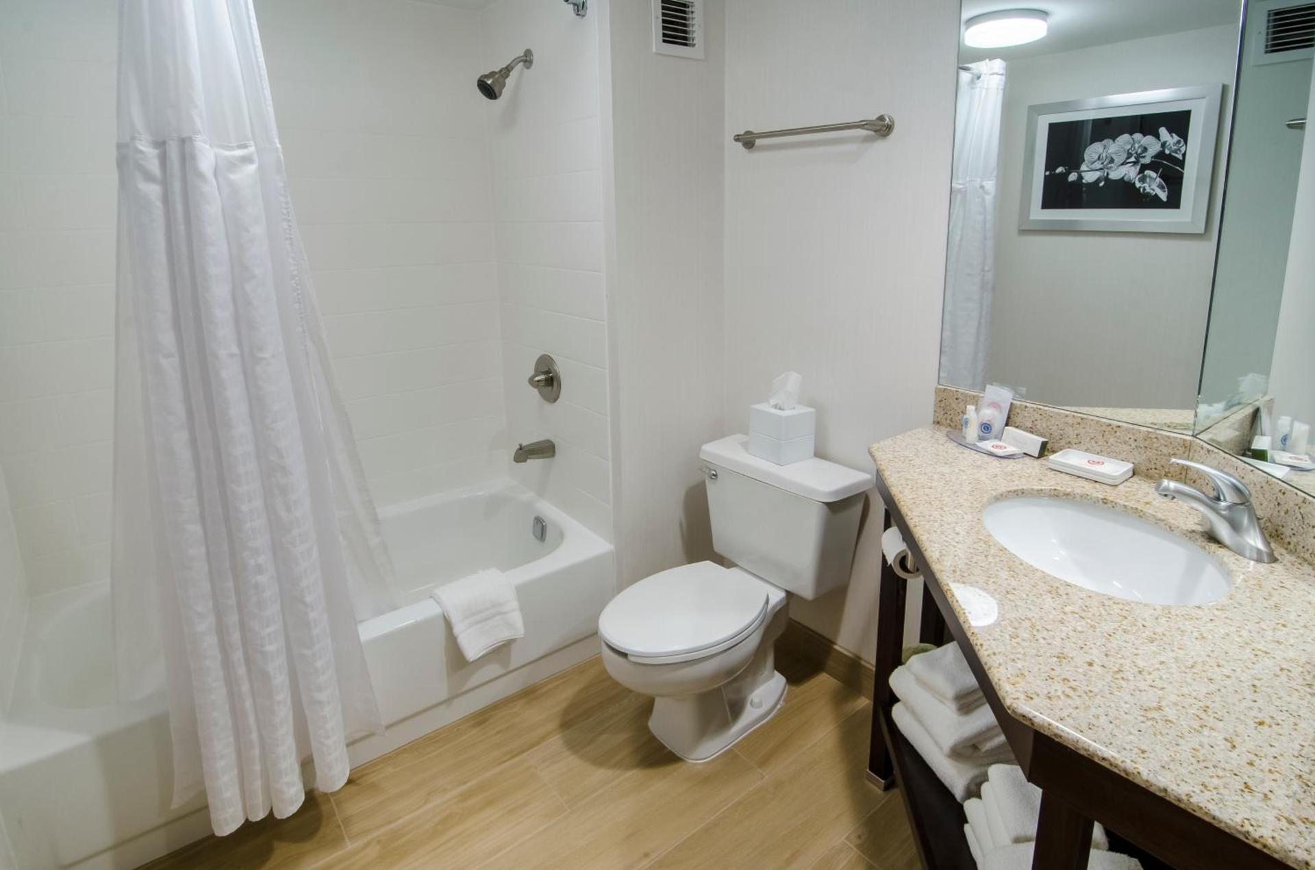 Comfort Inn Raleigh Midtown photo 31