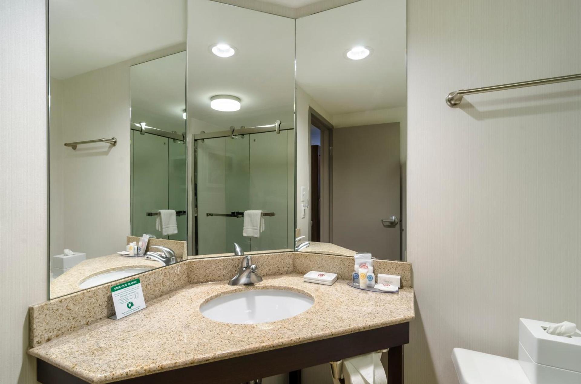 Comfort Inn Raleigh Midtown photo 34