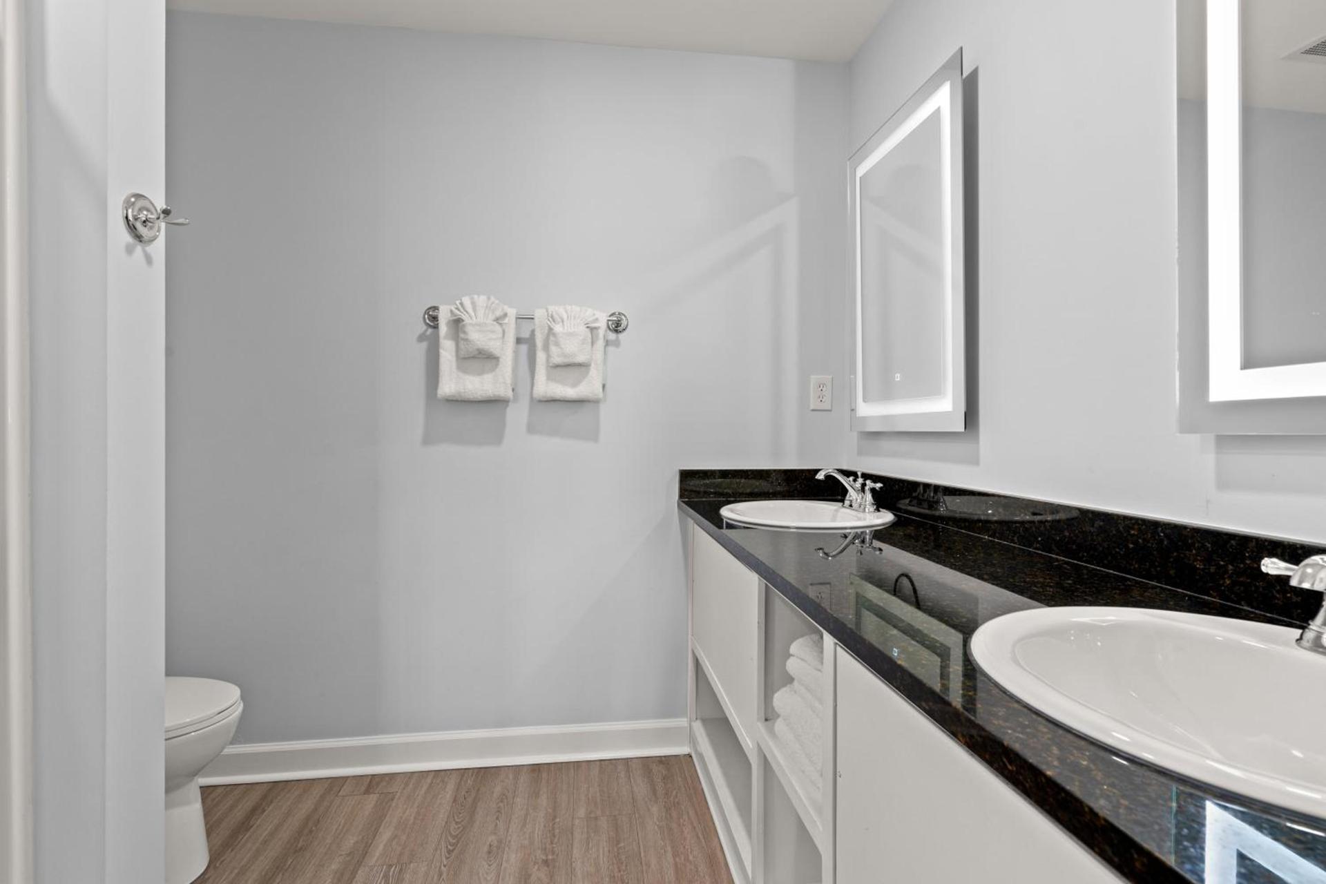 Ocean Escape Condos photo 41