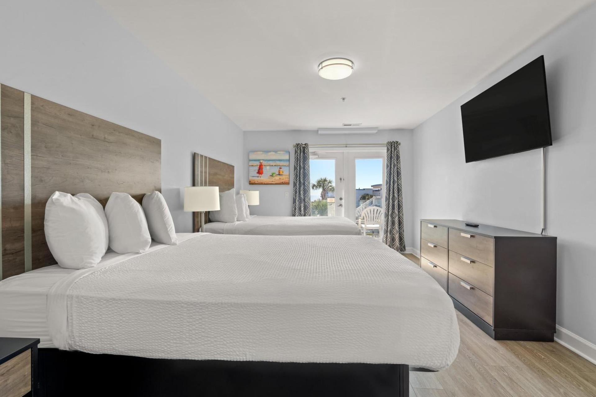 Ocean Escape Condos photo 38