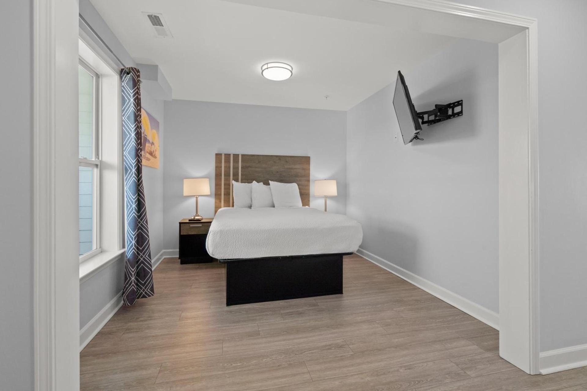 Ocean Escape Condos photo 96
