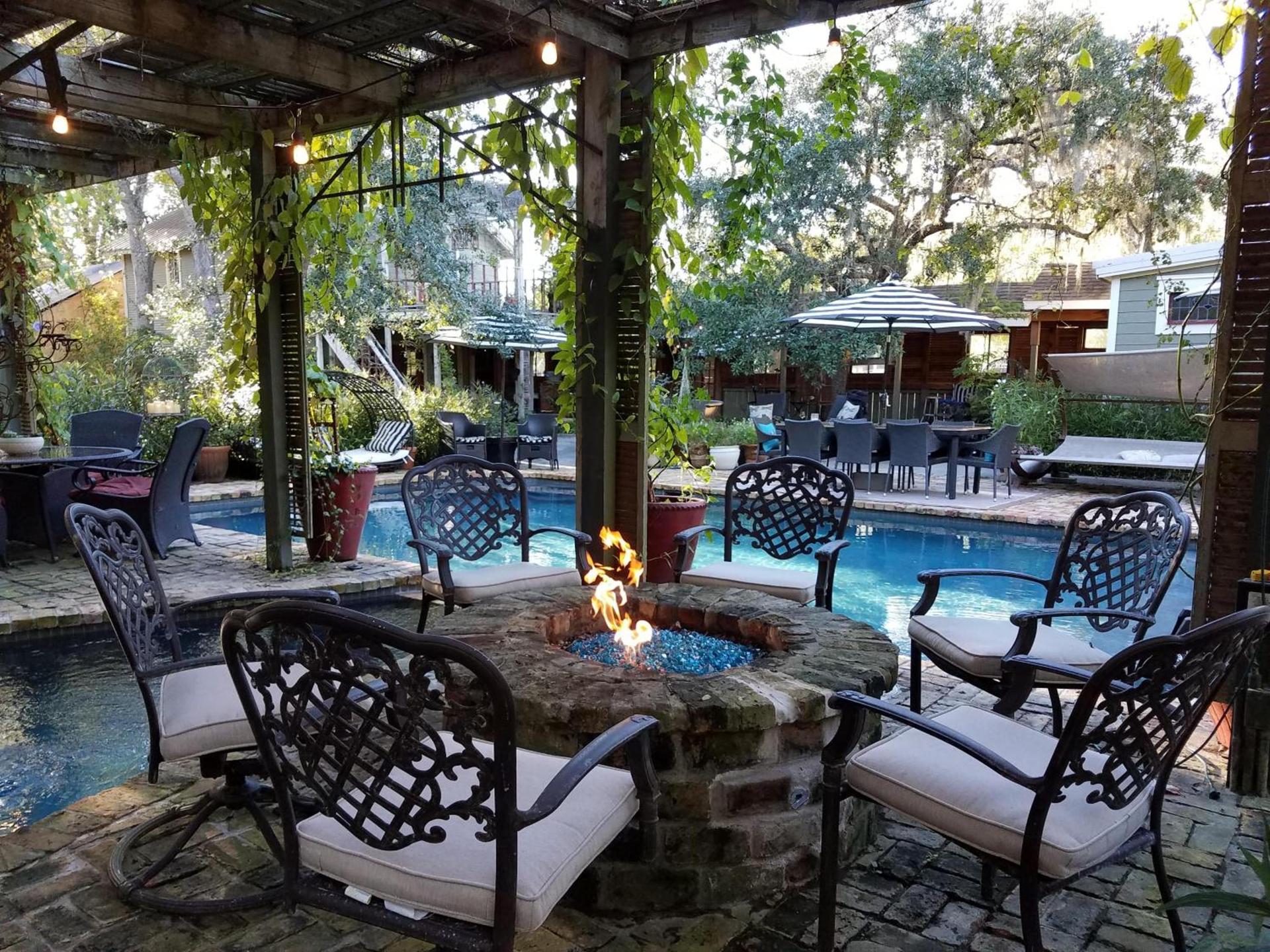 Cedar Oaks Inn The Bath House photo 4