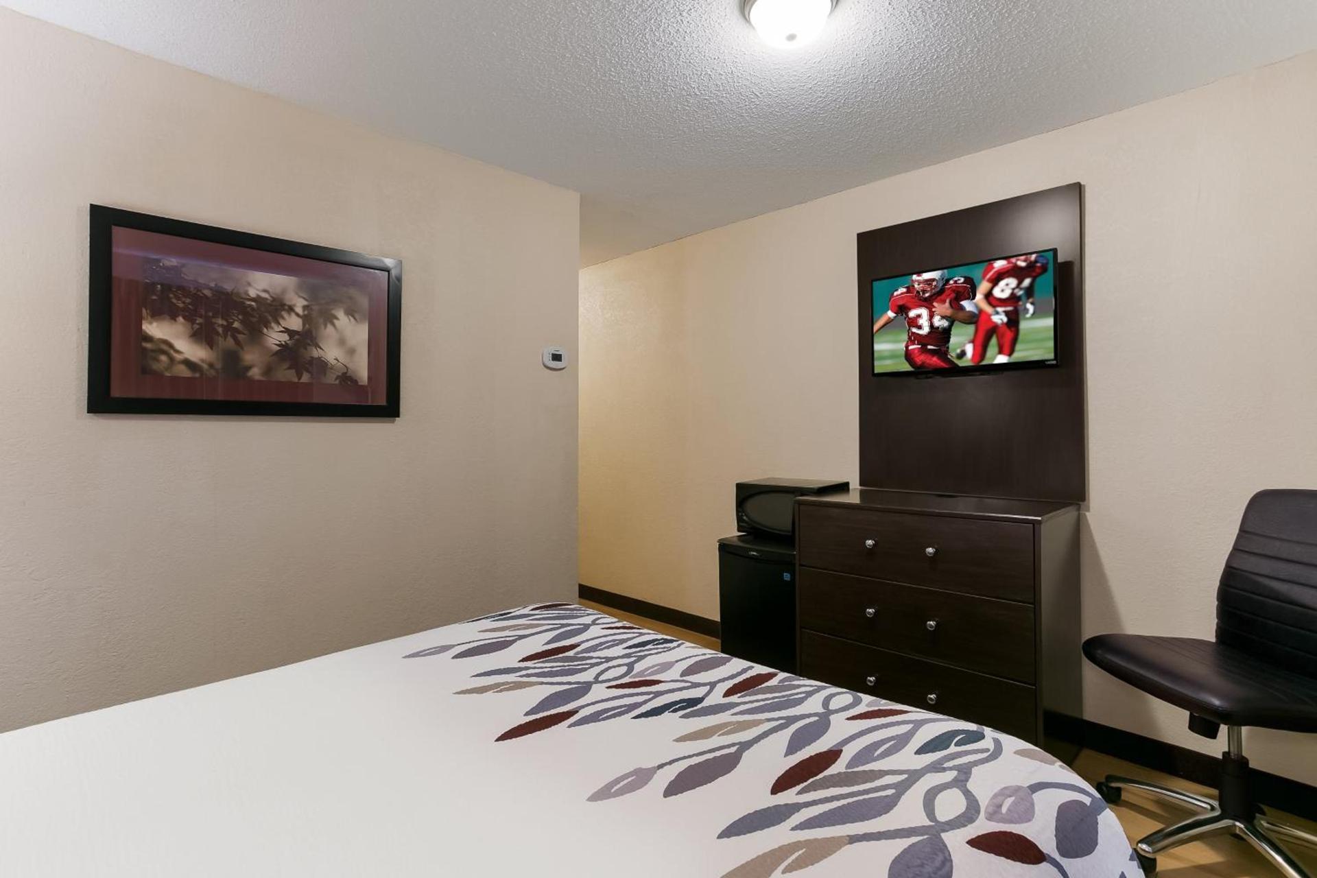 Red Roof Inn Hershey photo 15