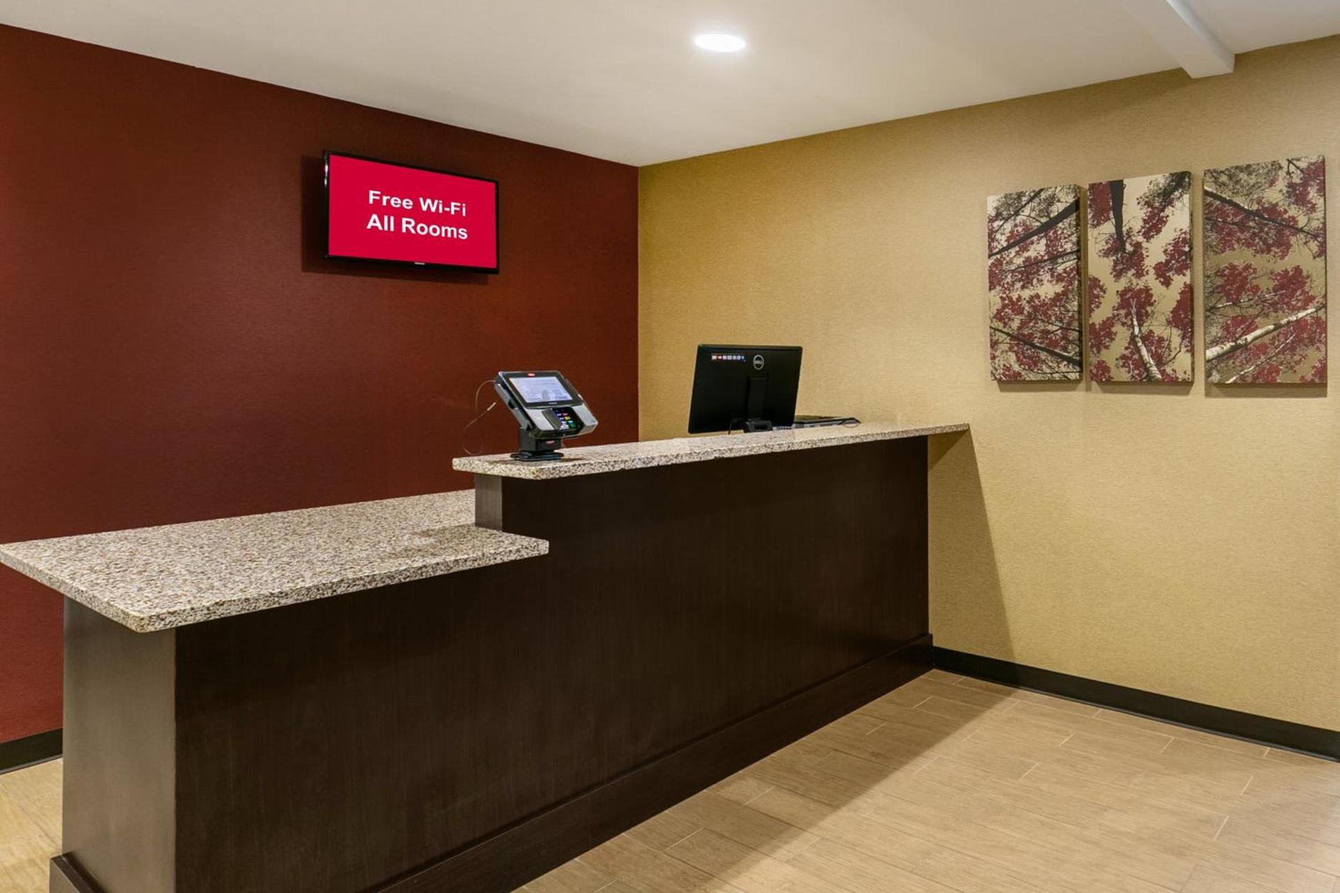 Red Roof Inn Hershey photo 28