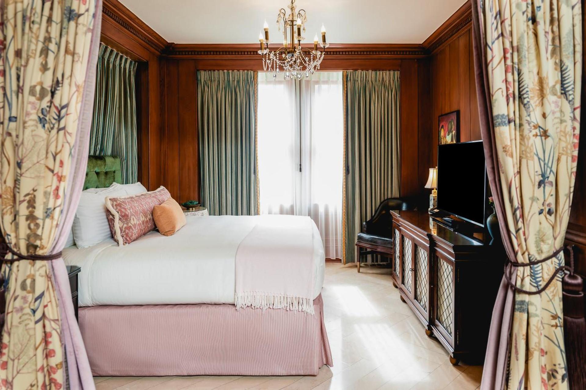 The Pontchartrain Hotel photo 48