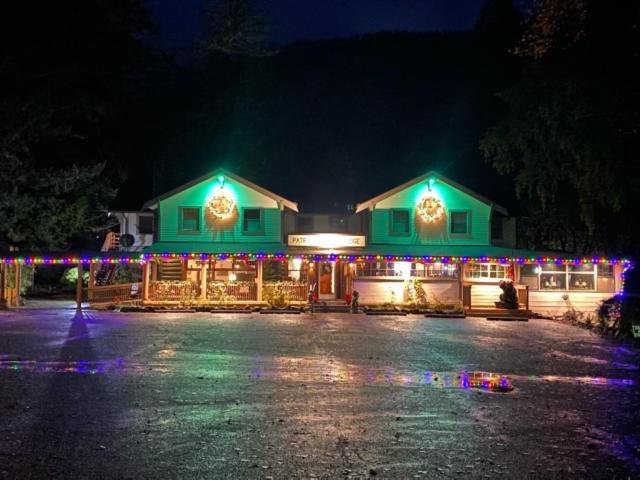 Patrick Creek Lodge photo 75