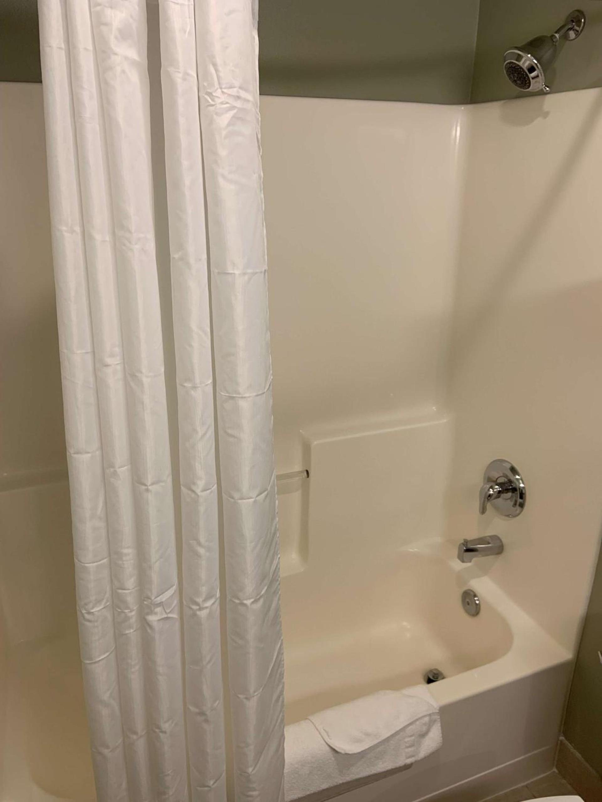 Best Western Plus Kennewick Inn photo 17
