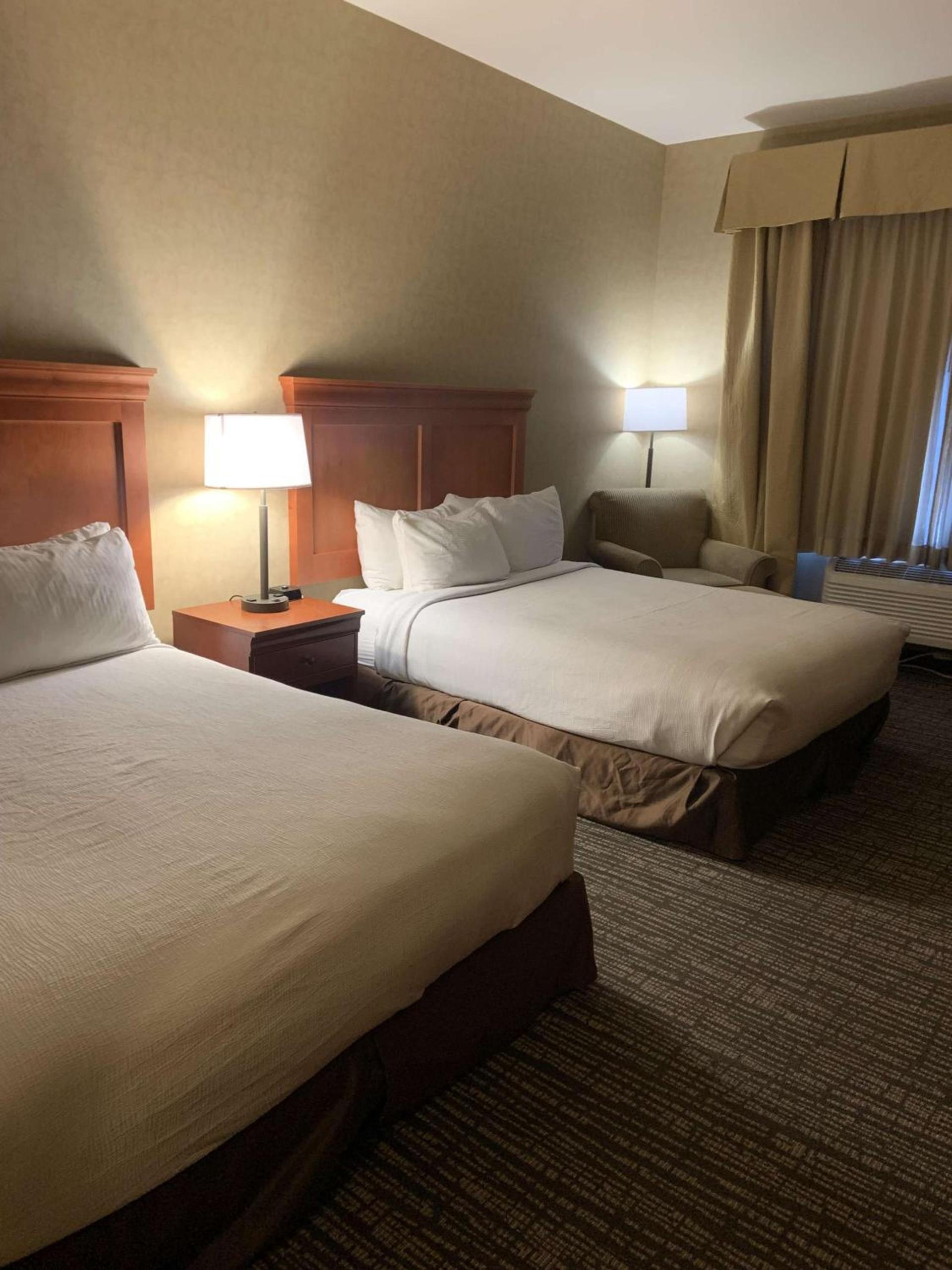 Best Western Plus Kennewick Inn photo 11