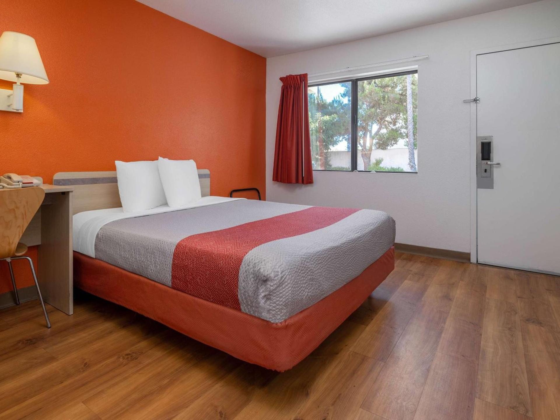 Motel 6-Oceanside, CA photo 8