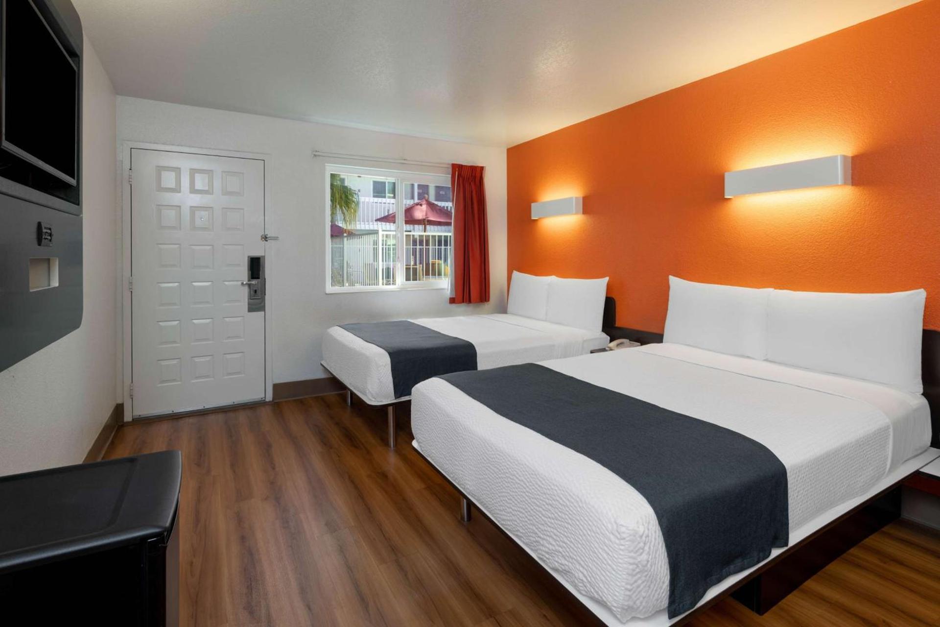 Motel 6-Carpinteria, CA - Santa Barbara - South photo 4