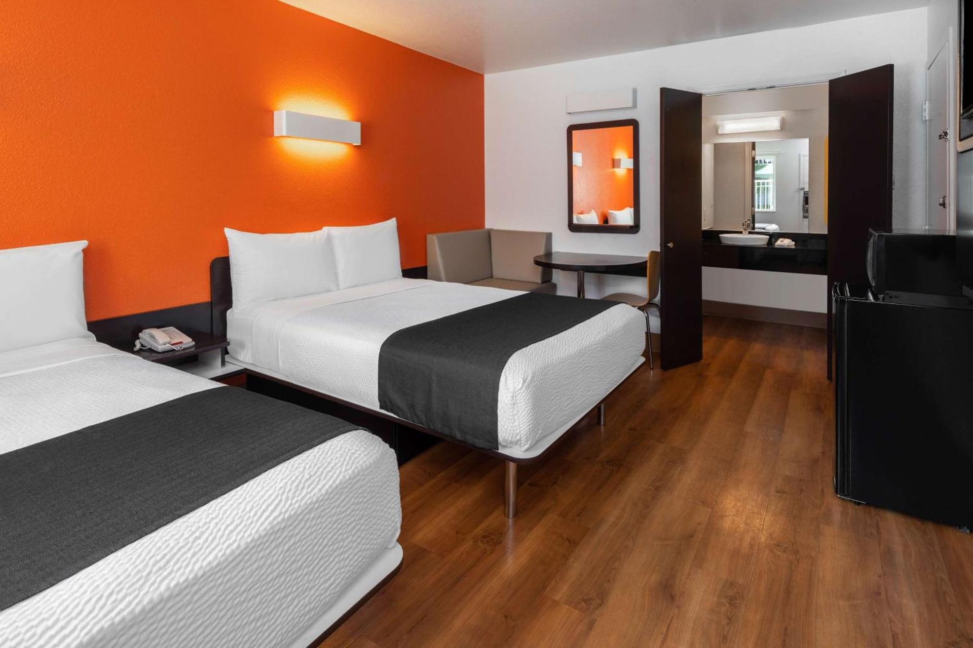 Motel 6-Carpinteria, CA - Santa Barbara - South photo 9