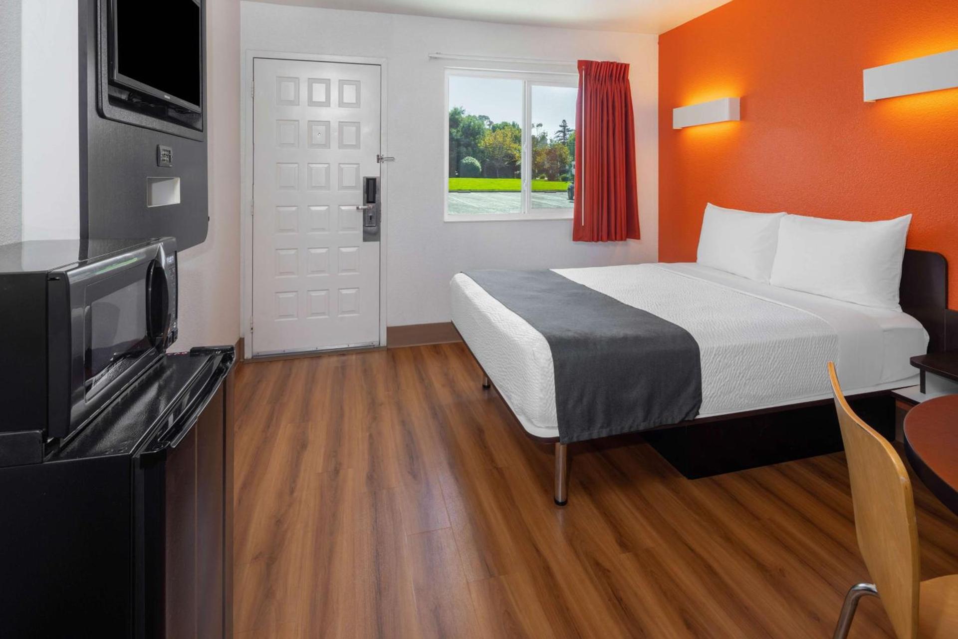 Motel 6-Carpinteria, CA - Santa Barbara - South photo 16