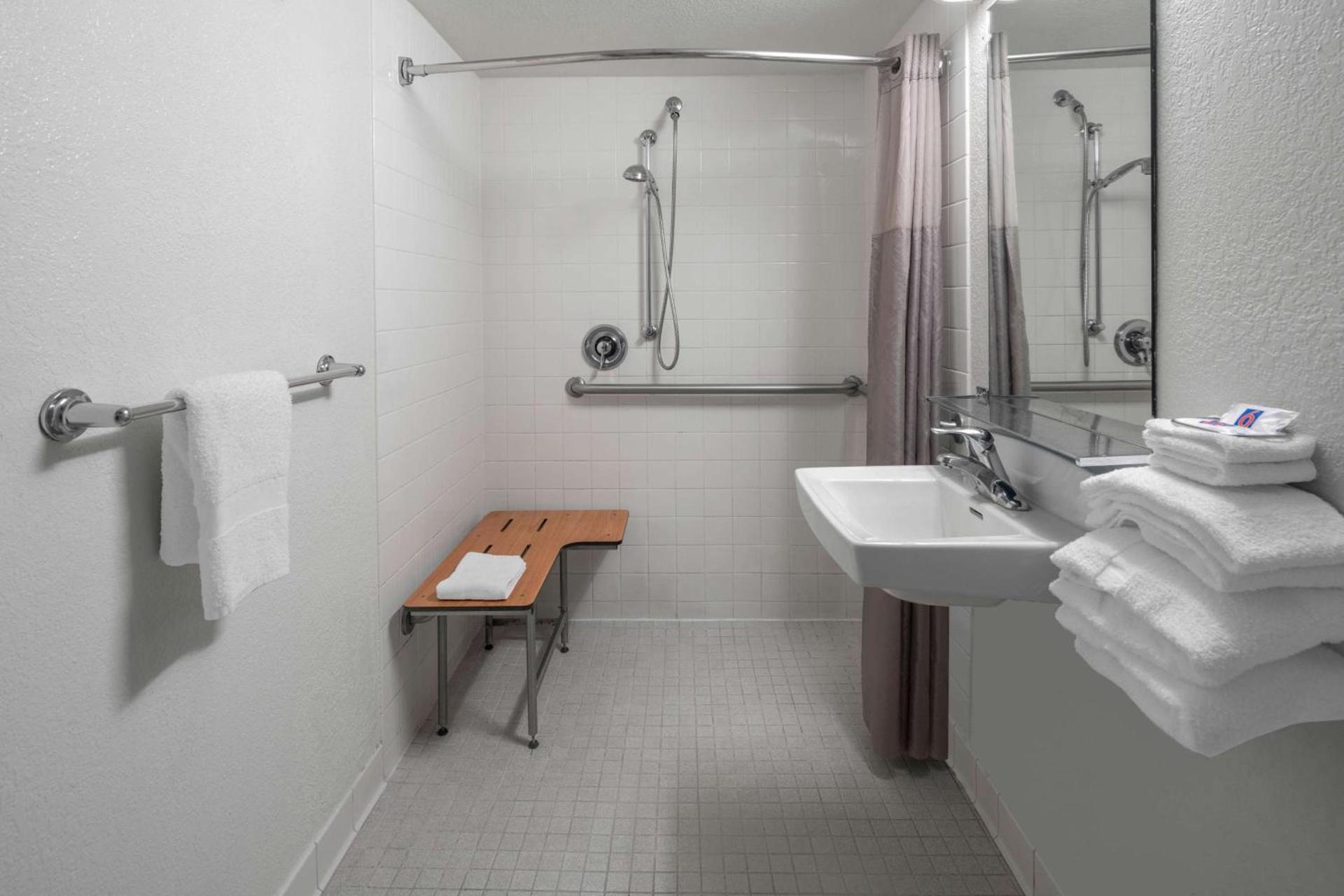 Motel 6-Carpinteria, CA - Santa Barbara - South photo 24