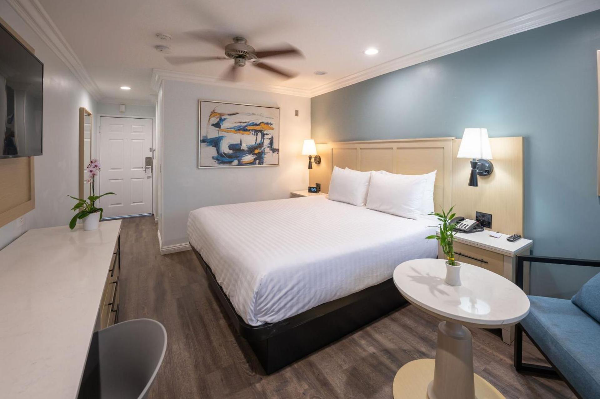 Ramada by Wyndham Redondo Beach photo 27