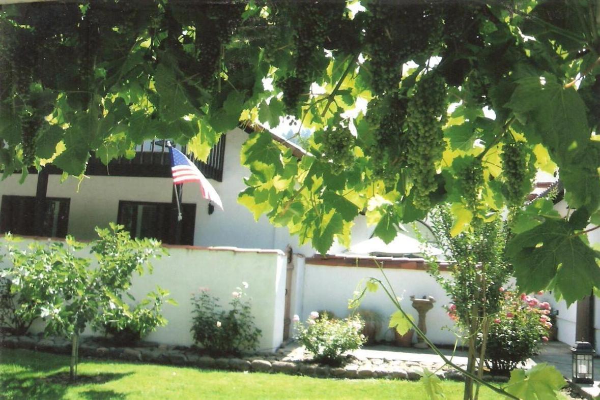 Spanish Villa Inn photo 24
