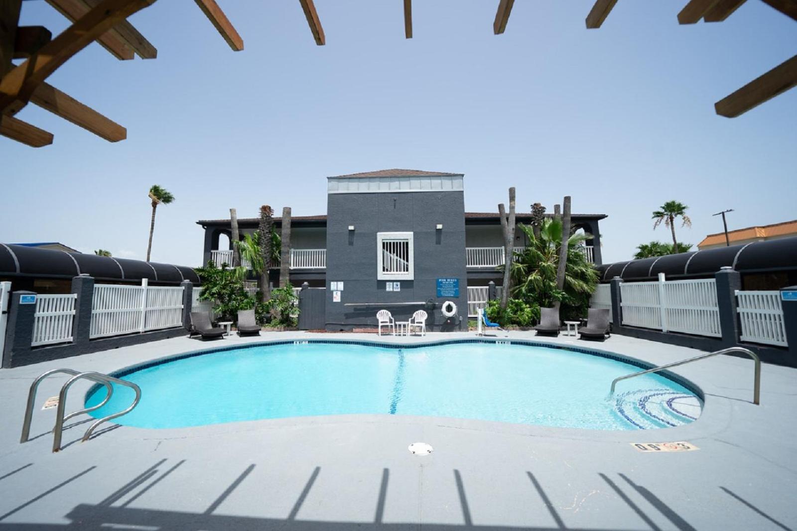 Days Inn by Wyndham Portland/Corpus Christi photo 9