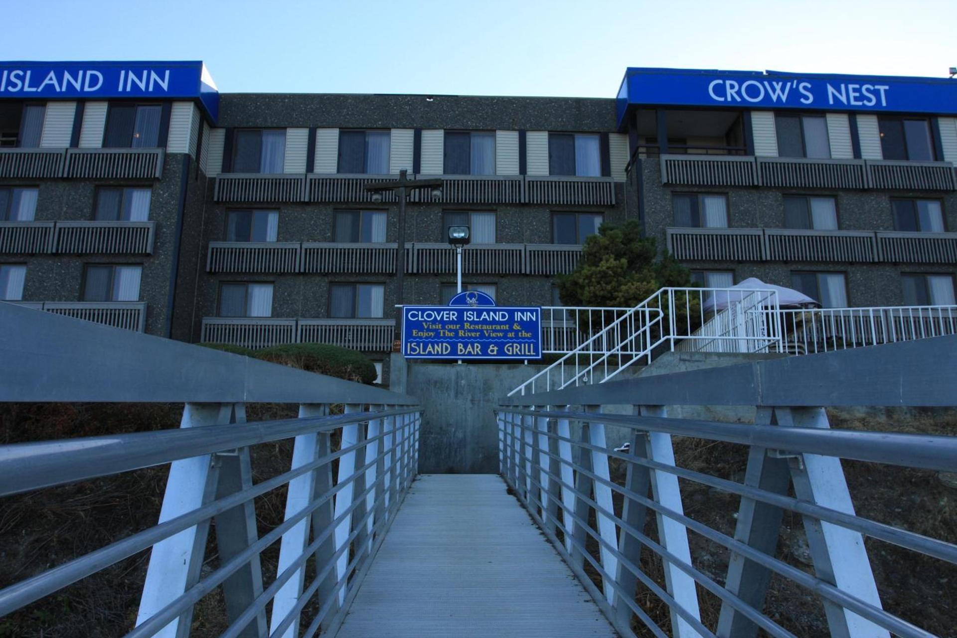 Clover Island Inn photo 31