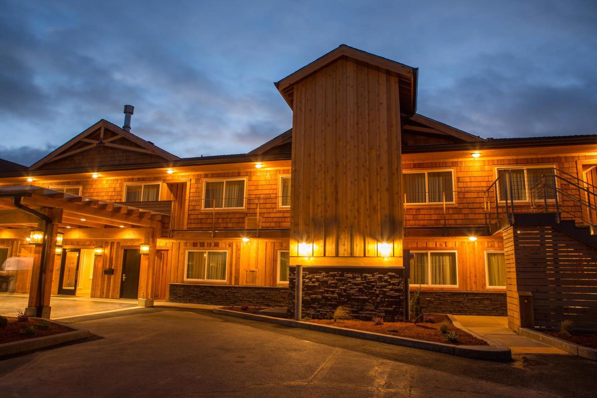 Pelican Shores Inn photo 6