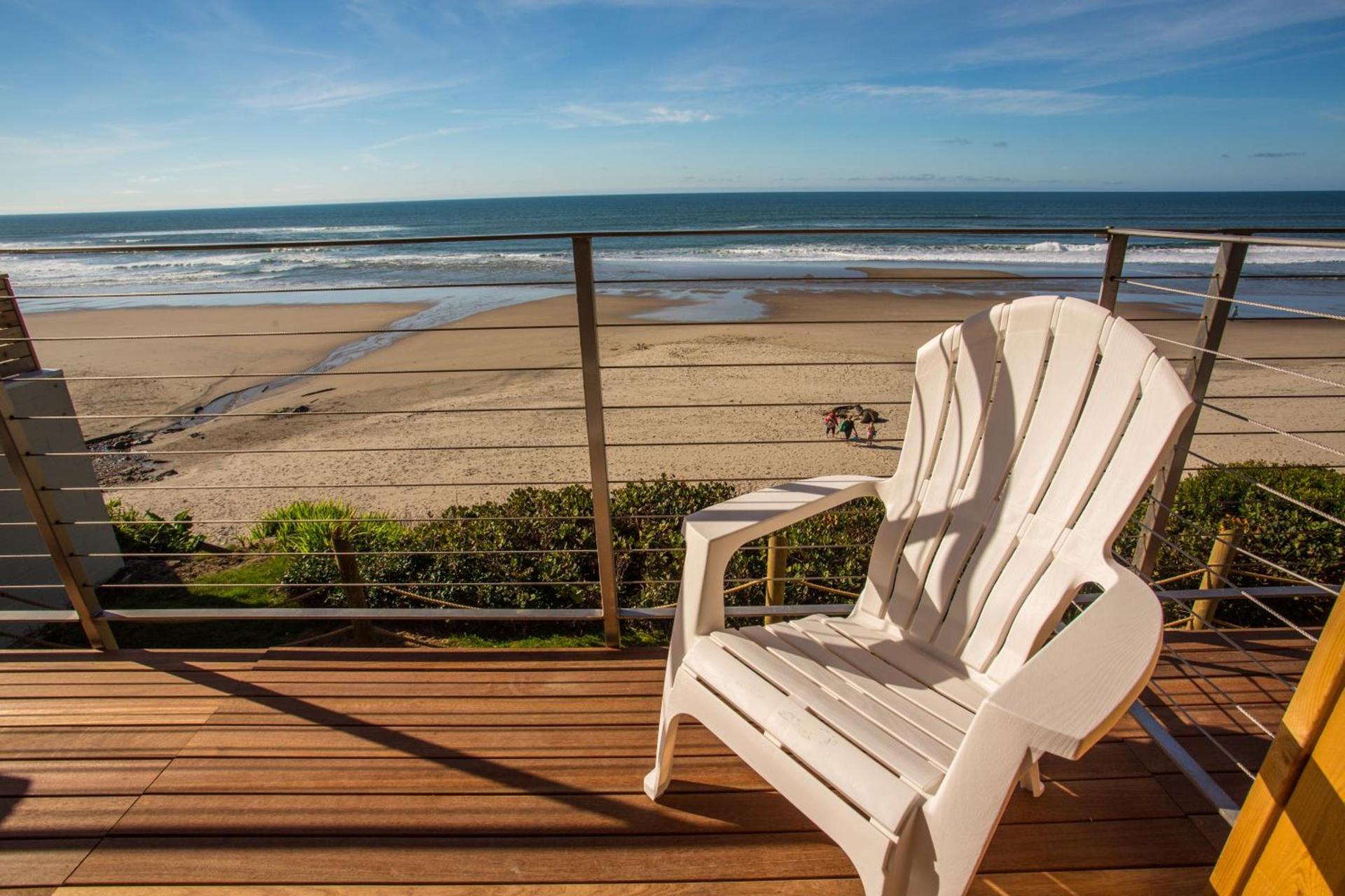 Pelican Shores Inn photo 37