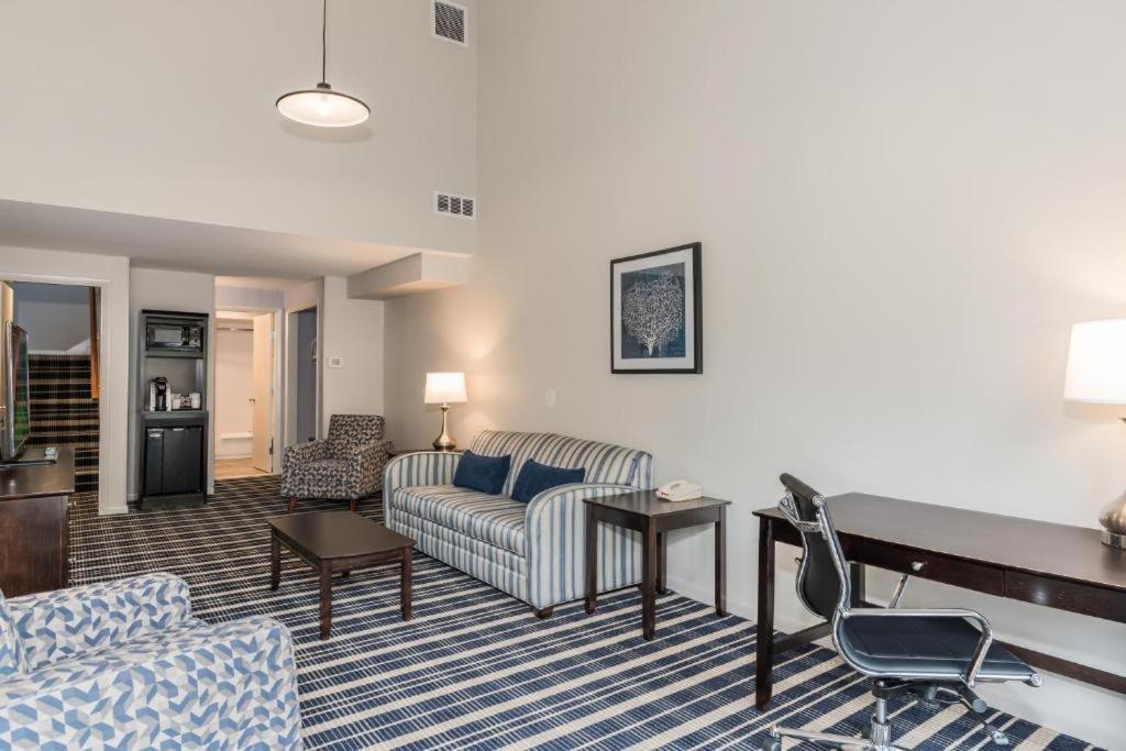 Rockport Inn and Suites photo 16