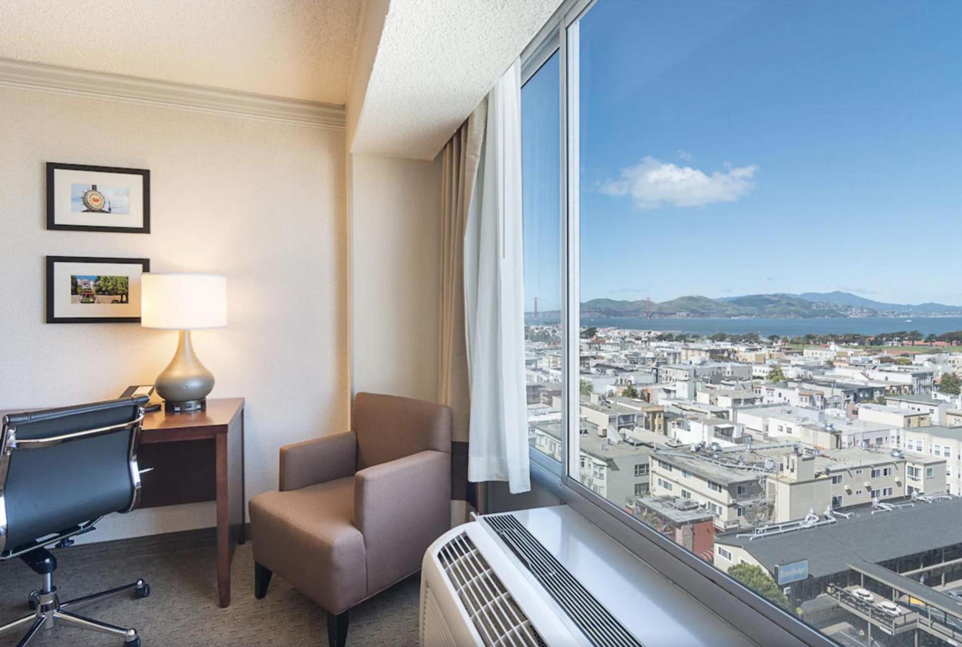 Comfort Inn By the Bay photo 36
