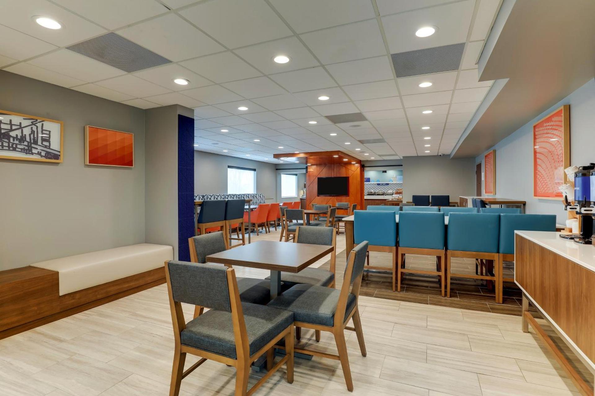 Holiday Inn Express Kenner - New Orleans Airport by IHG photo 9