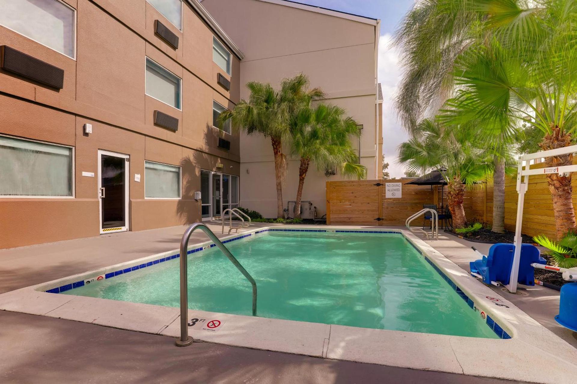 Holiday Inn Express Kenner - New Orleans Airport by IHG photo 18
