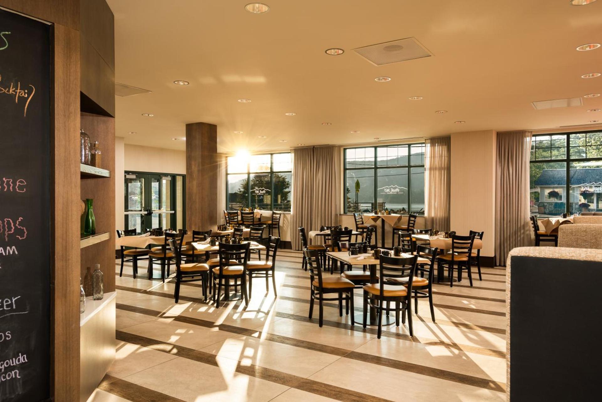 Courtyard by Marriott Lake George photo 40