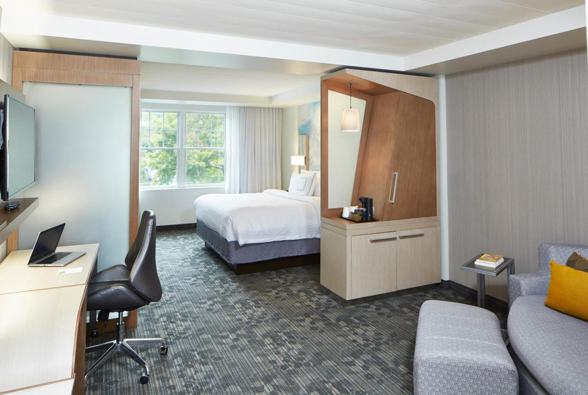 Courtyard by Marriott Lake George photo 23
