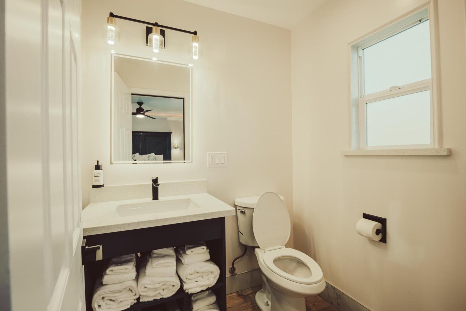 Blufftop Inn & Suites - Wharf/Restaurant District photo 64
