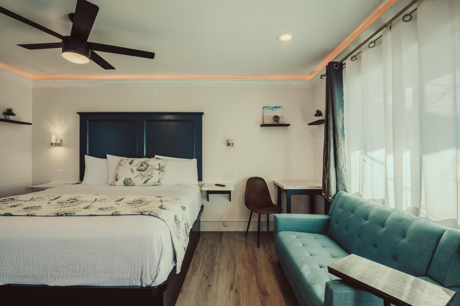 Blufftop Inn & Suites - Wharf/Restaurant District photo 69