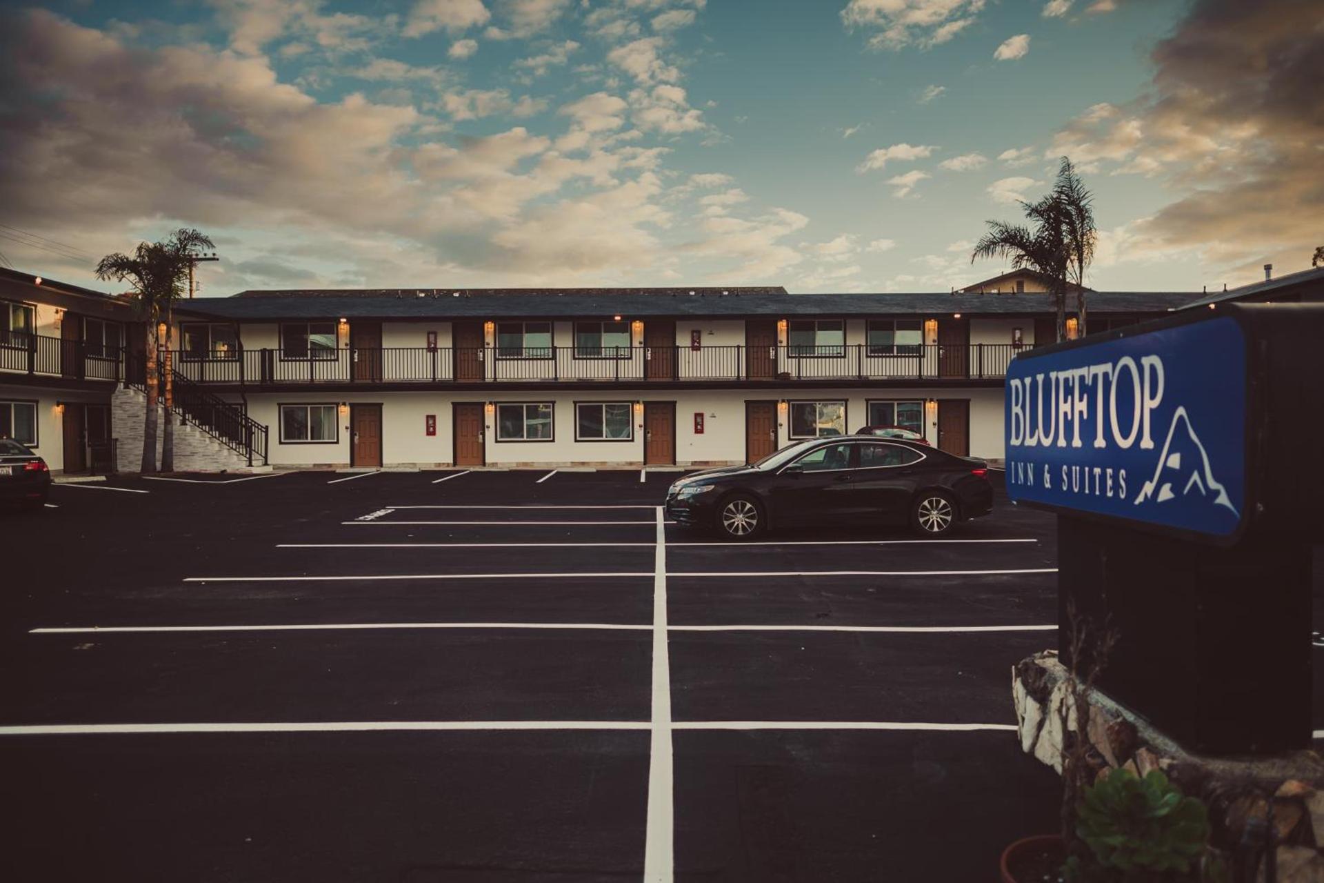 Blufftop Inn & Suites - Wharf/Restaurant District photo 25