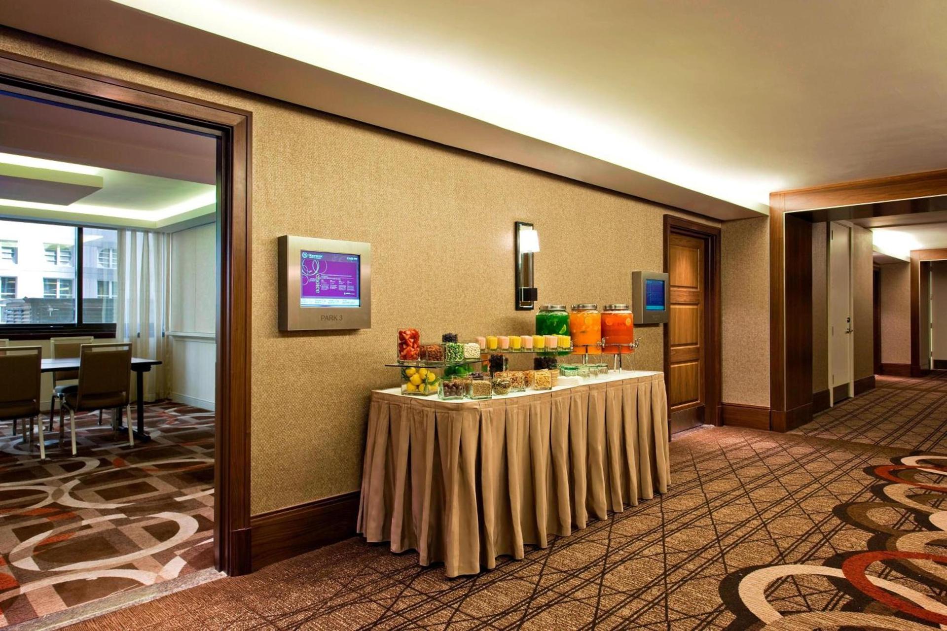 Sheraton New York Times Square Hotel photo 61
