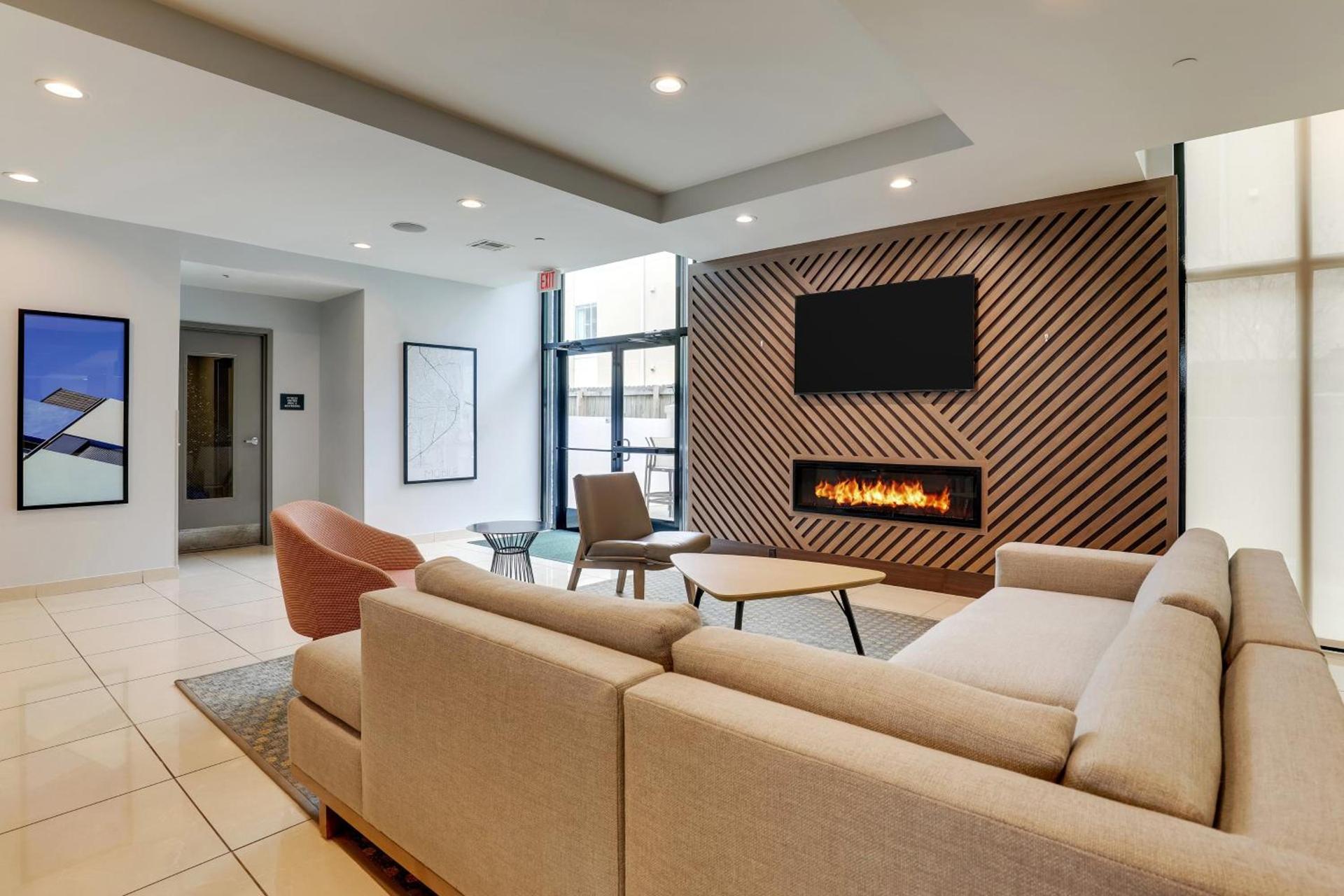 Holiday Inn Mobile Airport by IHG photo 66