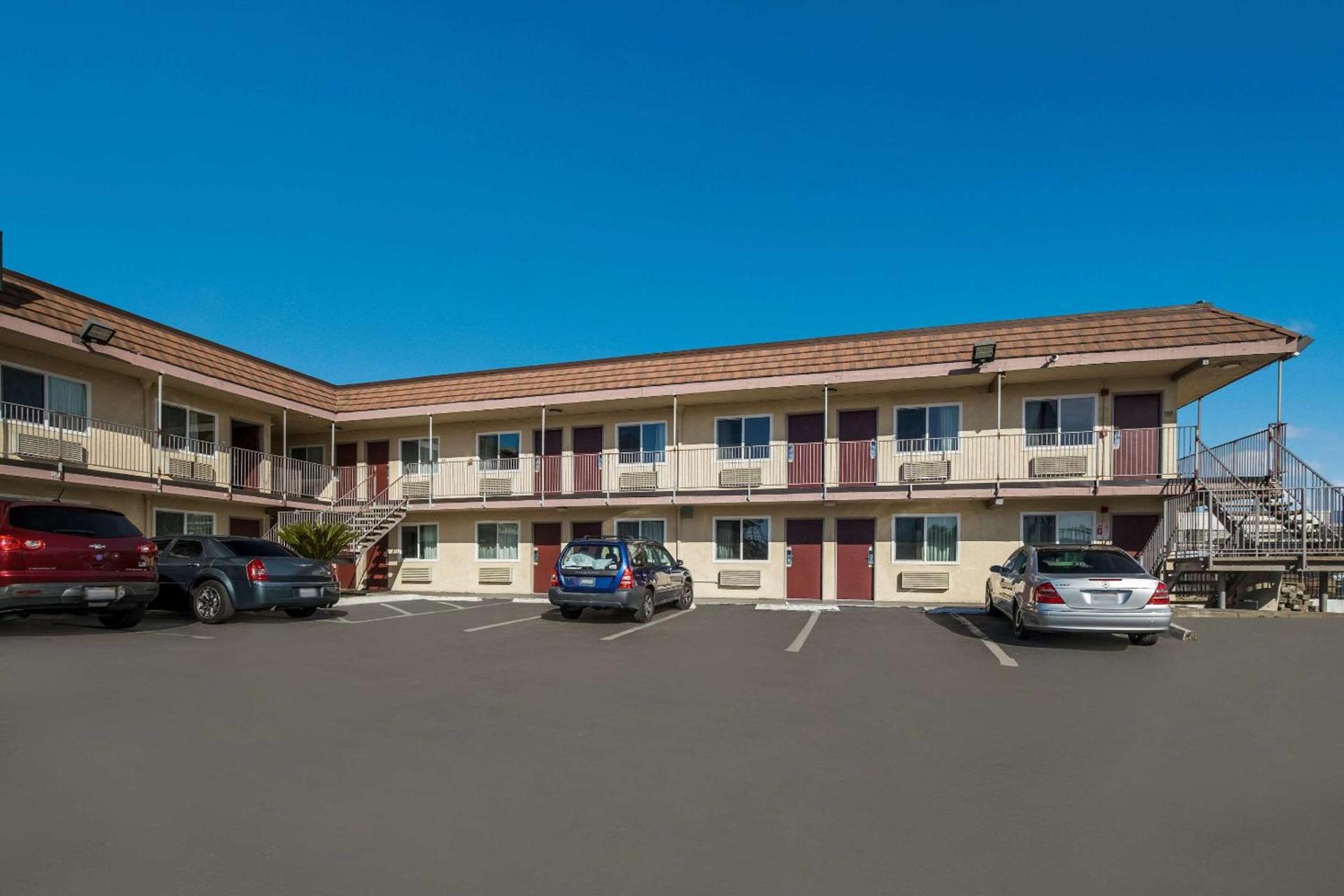 Rodeway Inn San Bernardino - Colton photo 4