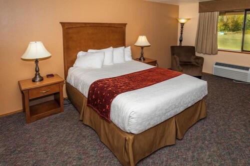 Cowlitz River Lodge photo 2