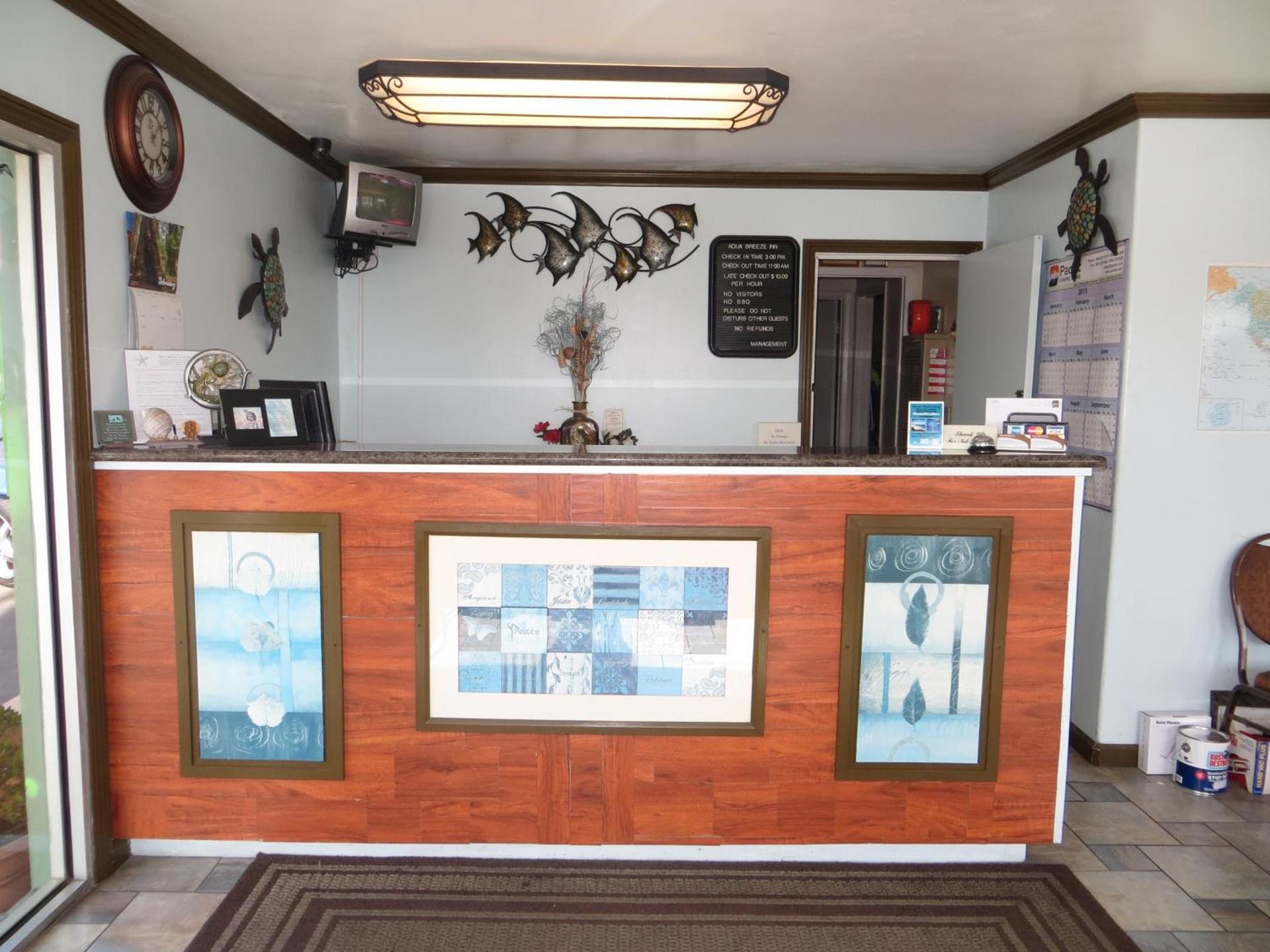 Aqua Breeze Inn photo 80