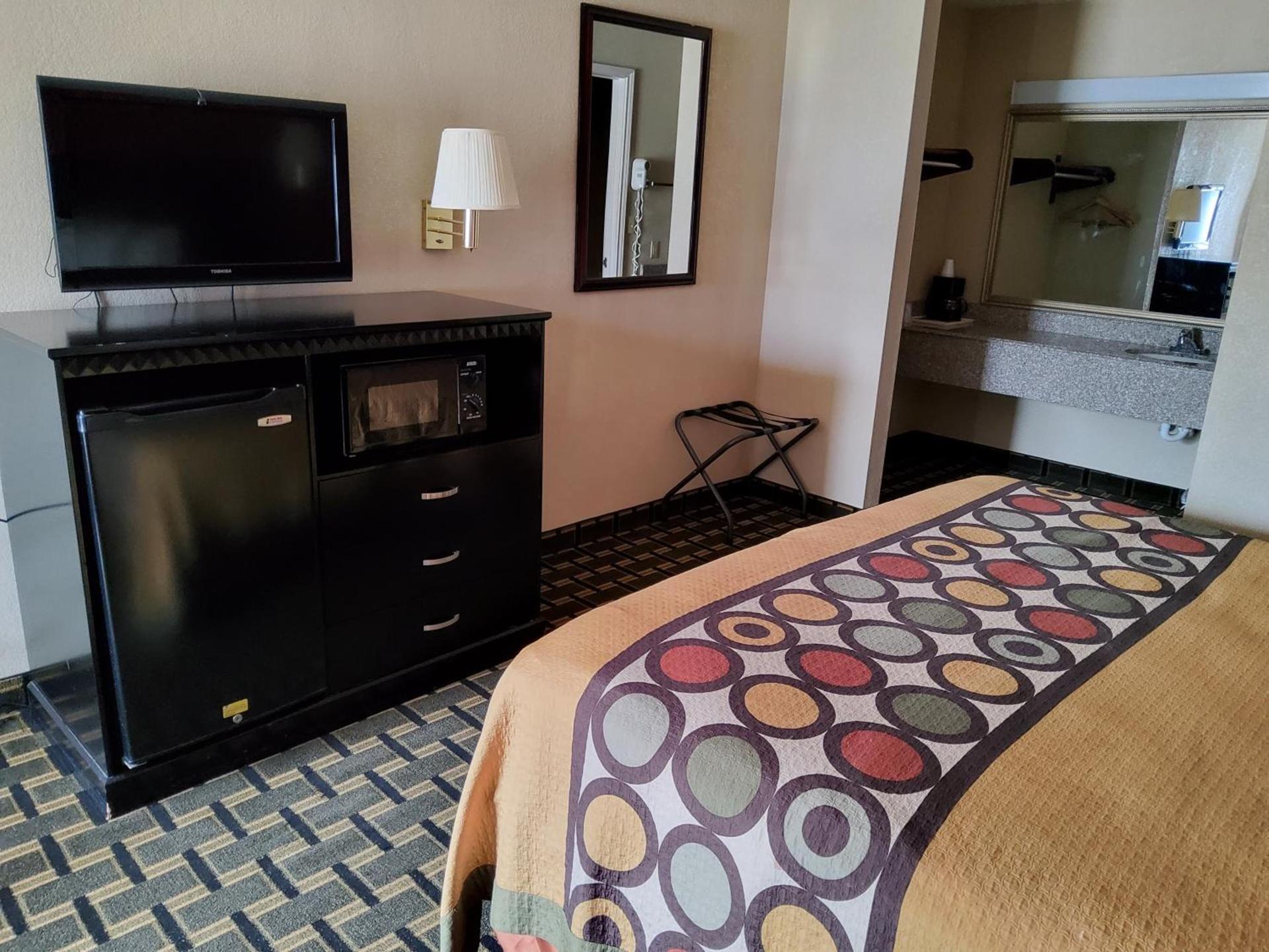 Budget Inn photo 21